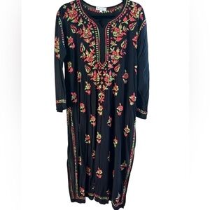 House of Chikankari Long Kurta Black Floral Sz L
